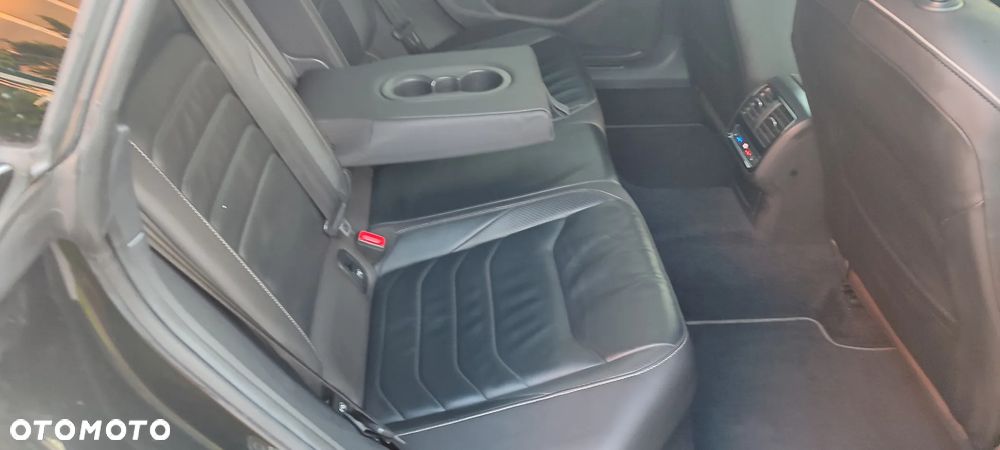 Volkswagen Arteon 2.0 TDI SCR DSG R-Line Edition - 26