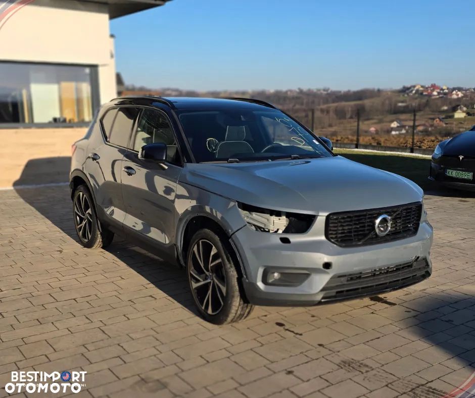 Volvo XC 40 T5 AWD Geartronic R-Design - 3