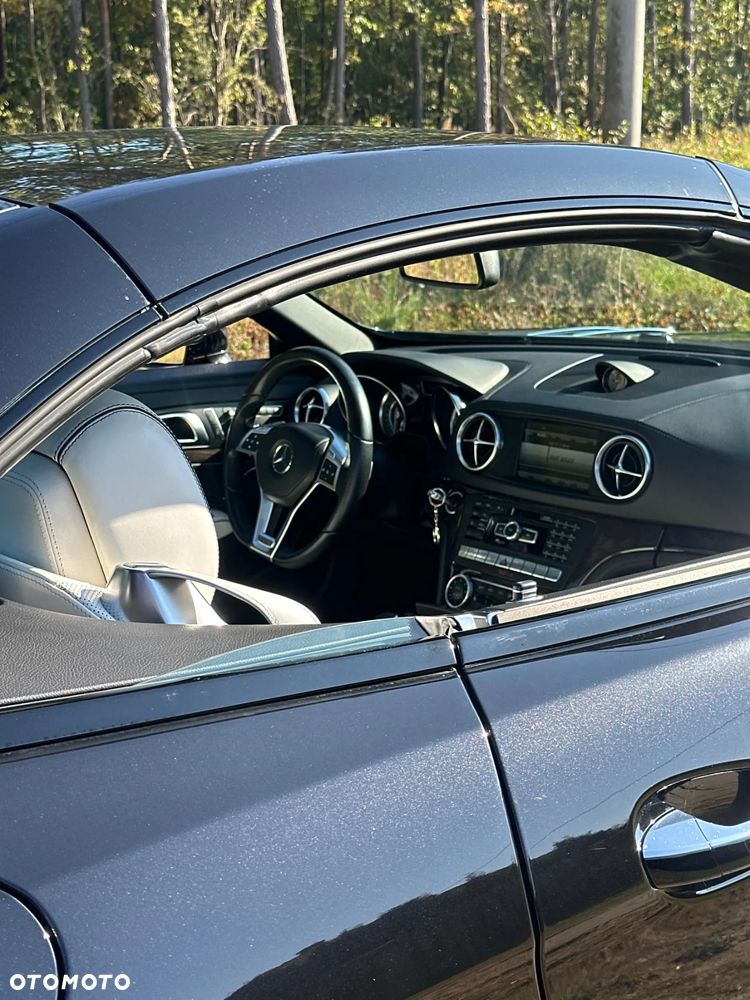 Mercedes-Benz SL - 36