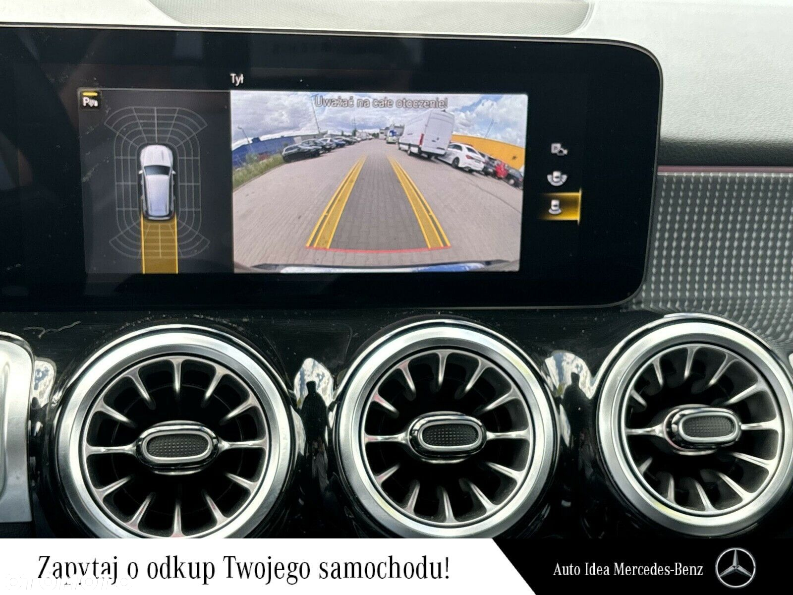Mercedes-Benz GLB 200 Progressive 7G-DCT - 24