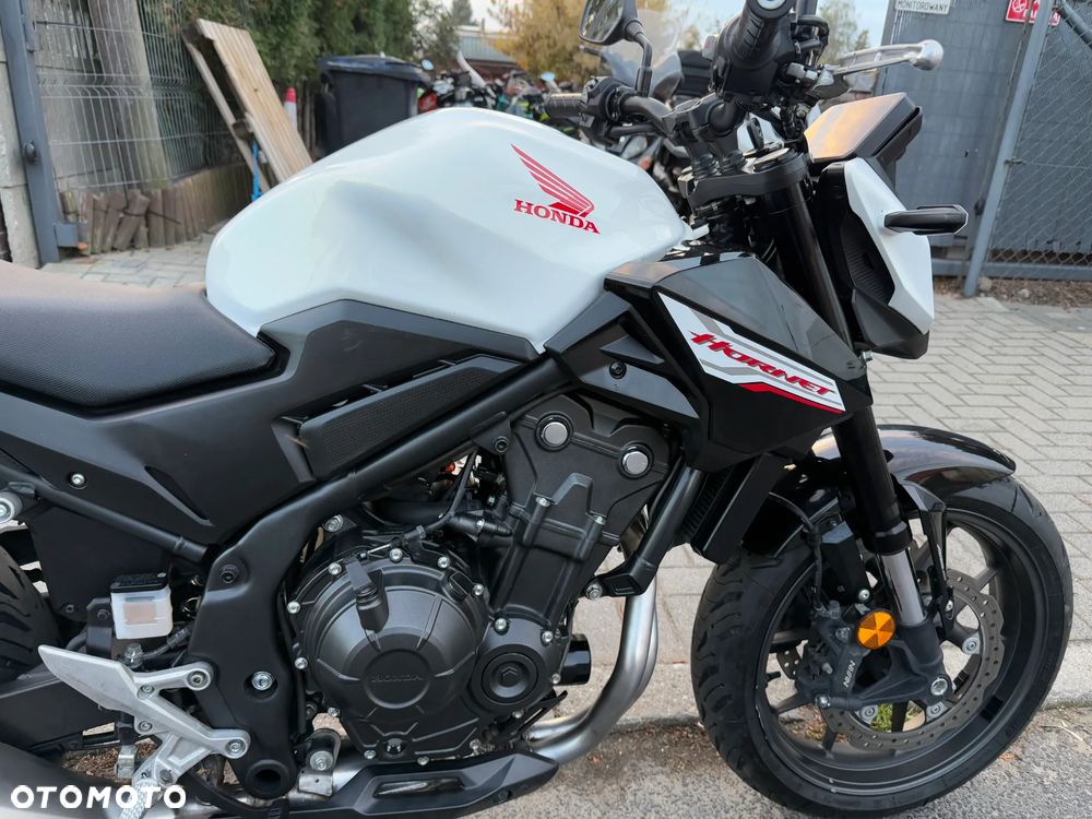 Honda Hornet - 24