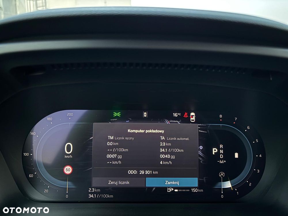 Volvo XC 40 B3 Plus Dark - 26