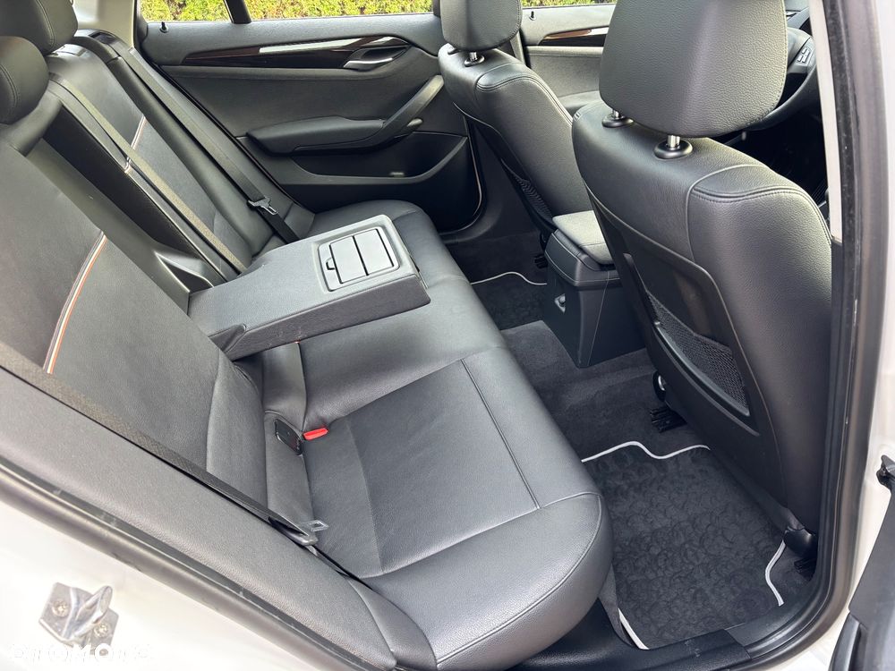 BMW X1 xDrive20d xLine - 26