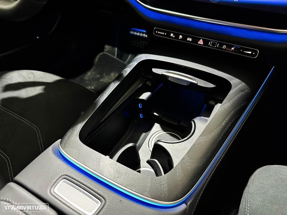 Mercedes-Benz E 300 e Station 9G-TRONIC AMG Line - 37