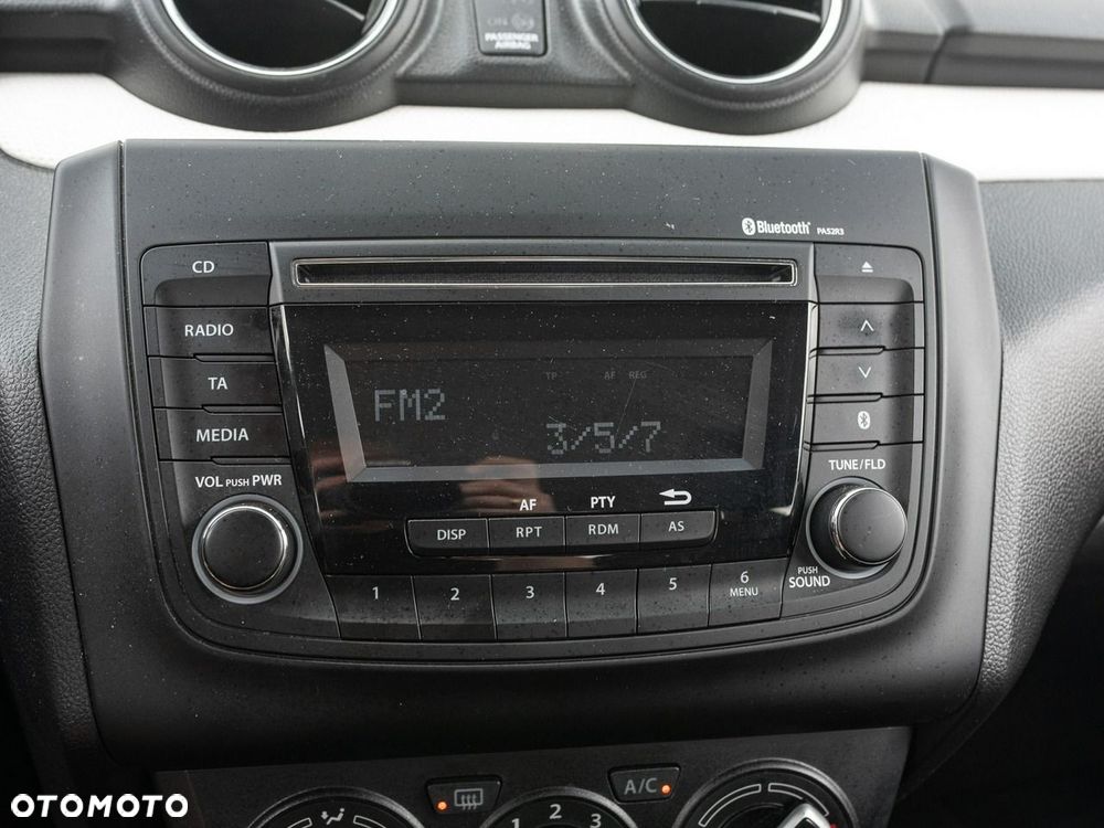Suzuki Swift - 16