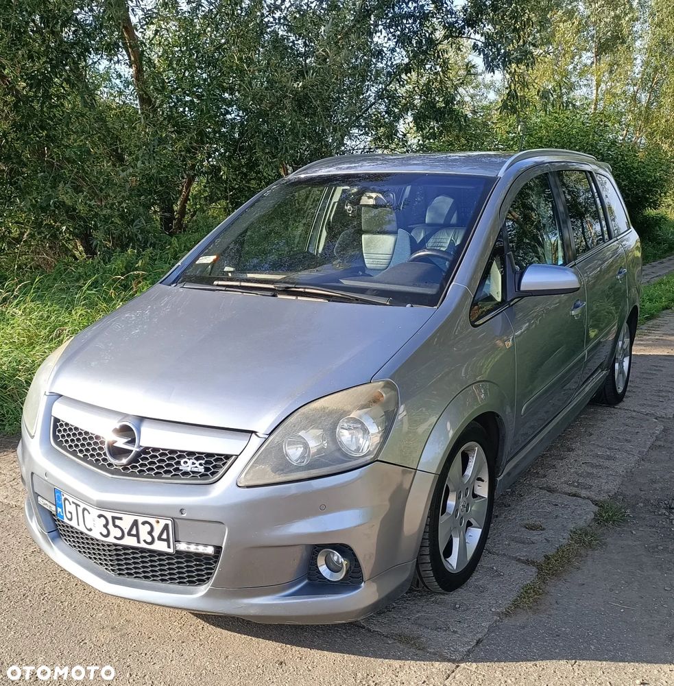 Opel Zafira - 1