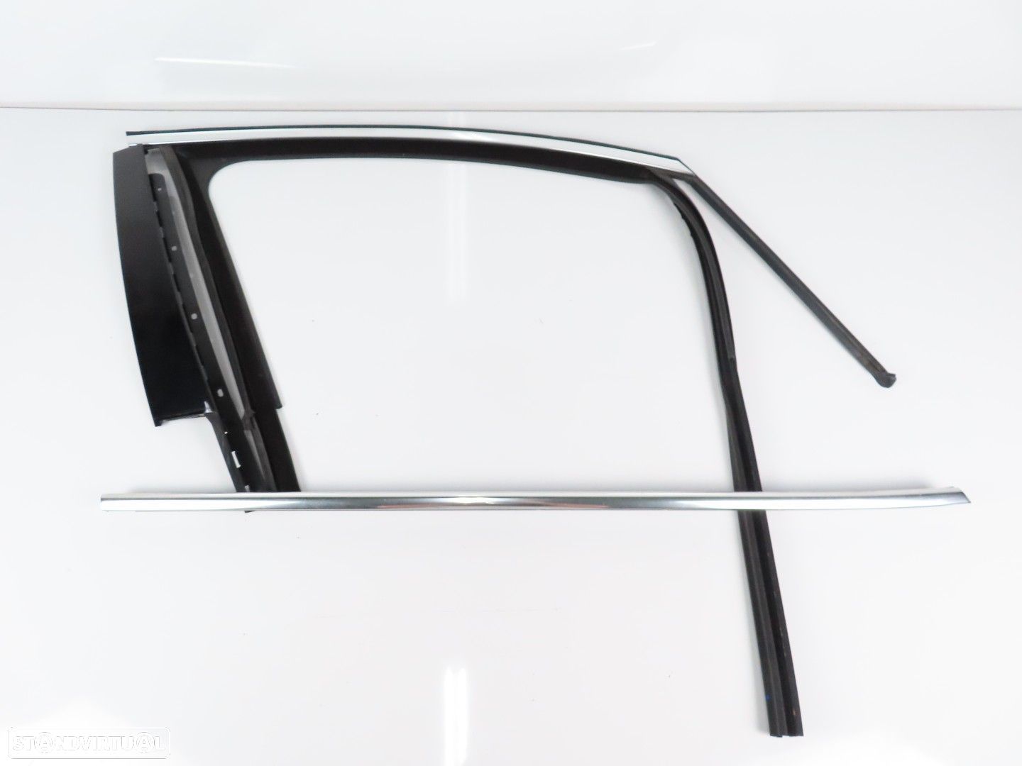 Conjunto Frisos Porta Direito/Frente/Exterior Seminovo/ Original BMW 2 Gran Tour... - 1