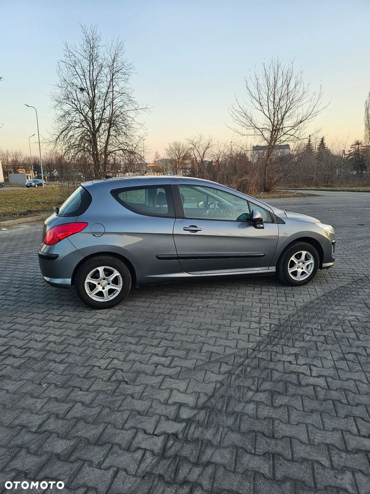 Peugeot 308 95 VTi Filou - 11