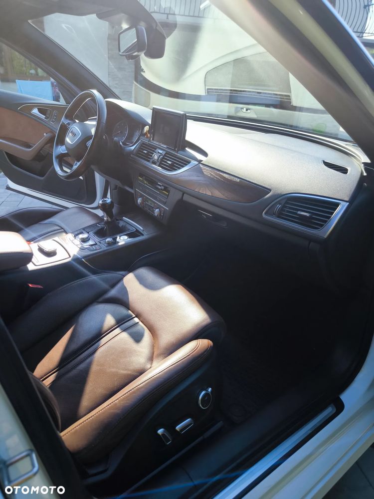 Audi A6 Avant - 16