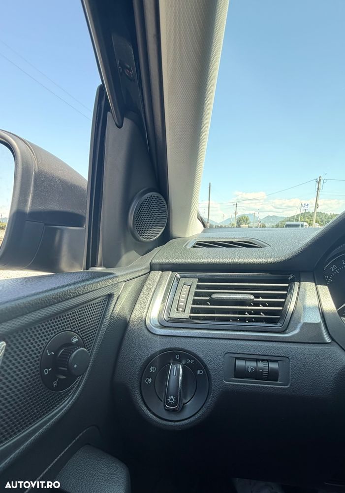 Skoda RAPID 1.6 TDI Ambition - 10