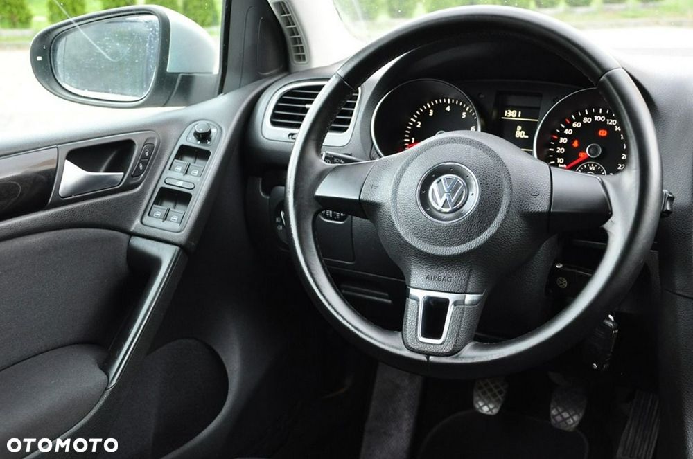 Volkswagen Golf - 31