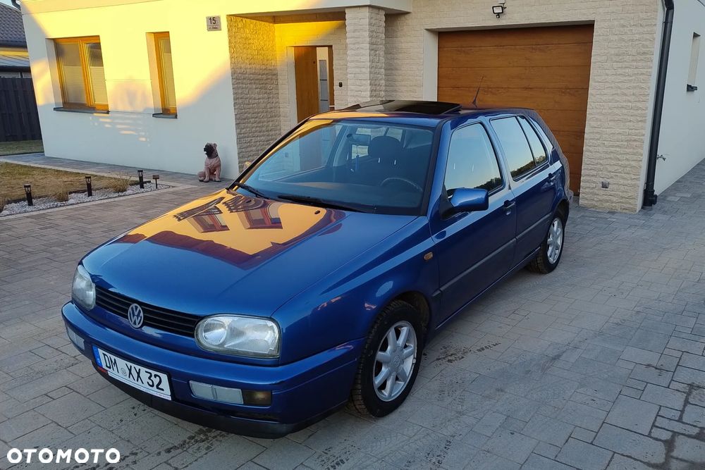 Volkswagen Golf 1.6 - 4