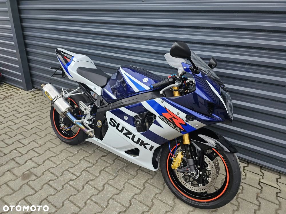 Suzuki GSX-R - 6