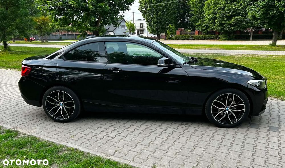 BMW Seria 2 220d - 10