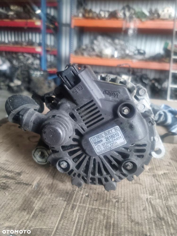 Alternator Hyundai i20 1.1 CRDI 37300-2A401 - 2