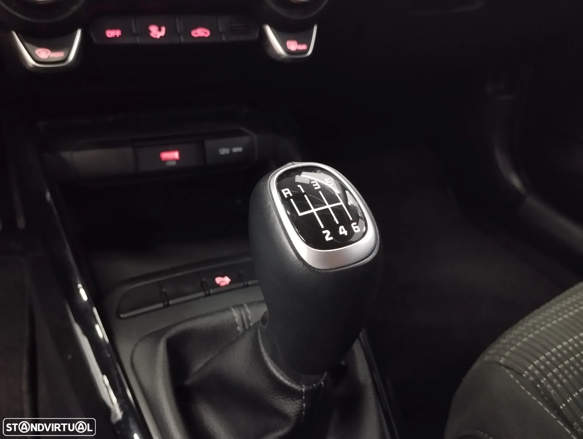 Kia Stonic 1.0 T-GDI Drive - 32