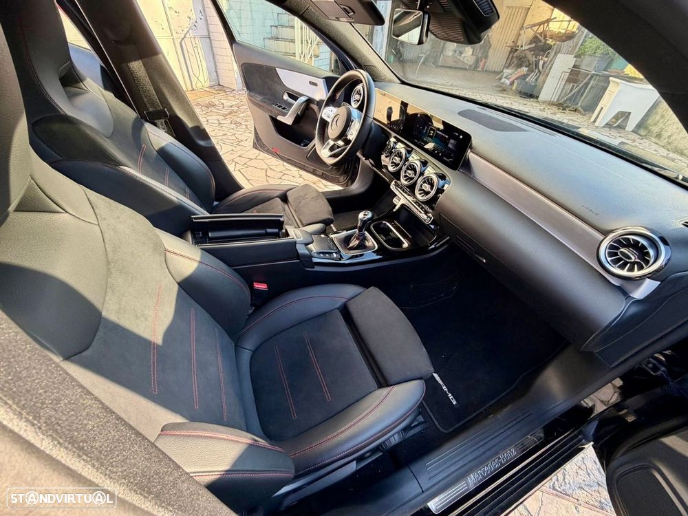 Mercedes-Benz A 160 AMG Line - 32