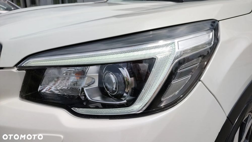 Subaru Forester 2.0i-L Platinum (EyeSight) Lineartronic - 15