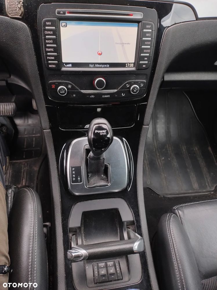 Ford Galaxy - 22