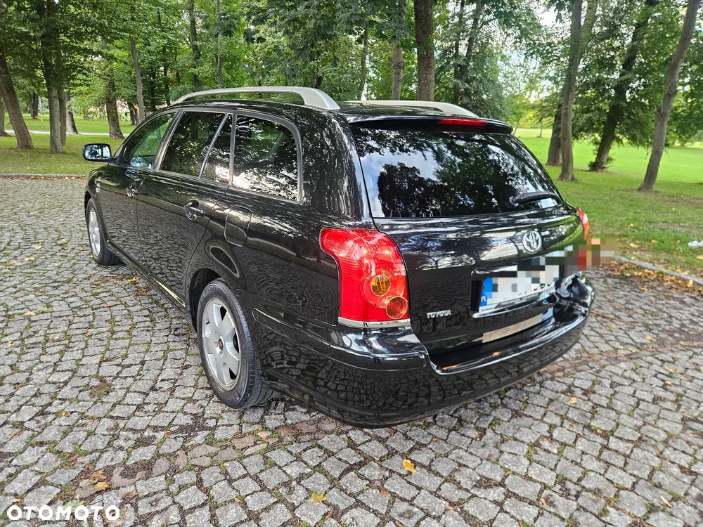 Toyota Avensis 2.0 D-4D Sol - 5