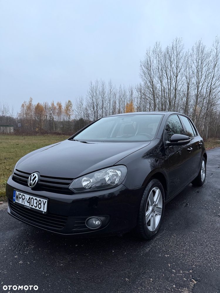 Volkswagen Golf - 1