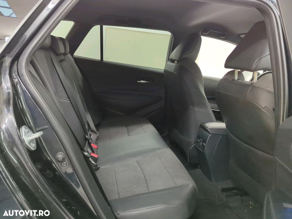 Toyota Corolla 1.8 HSD Exclusive - 8