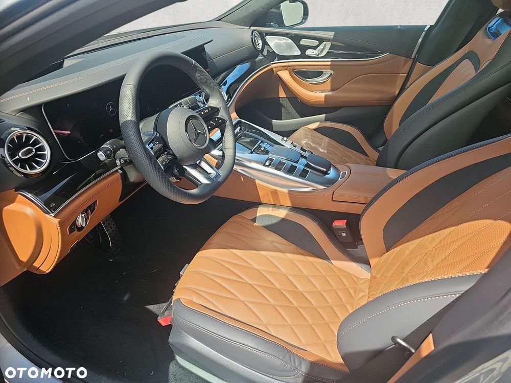 Mercedes-Benz AMG GT - 11