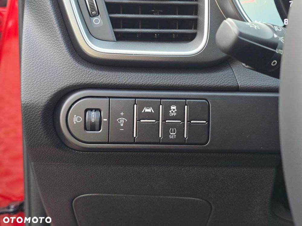 Kia XCeed 1.5 T-GDI M DCT - 13
