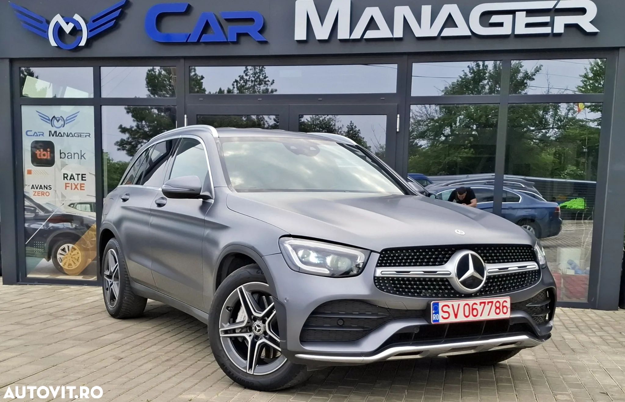 Mercedes-Benz GLC 200 4Matic 9G-TRONIC AMG Line - 1