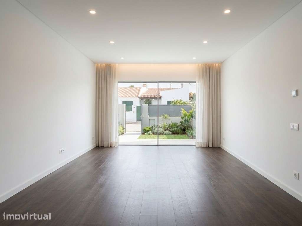 Moradia T3 com Logradouro e Churrasqueira | Seixal, Setúbal - Grande imagem: 4/24
