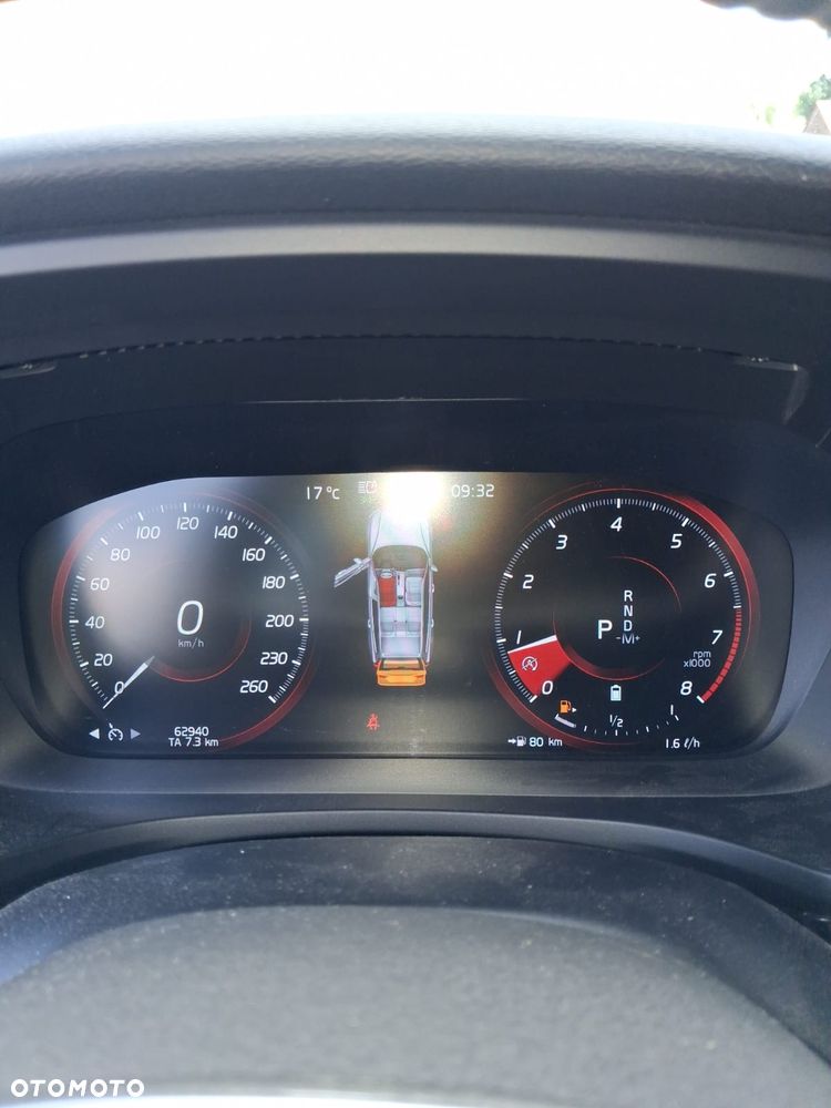 Volvo V60 B3 B Essential - 21