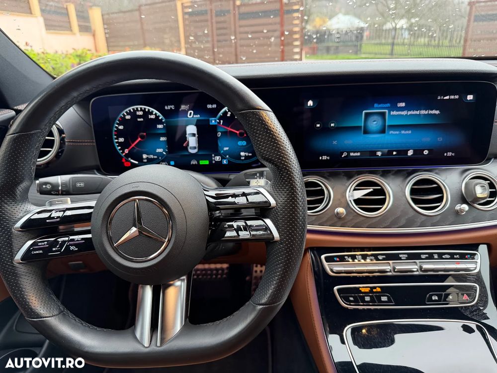 Mercedes-Benz E 300 de Aut. - 30