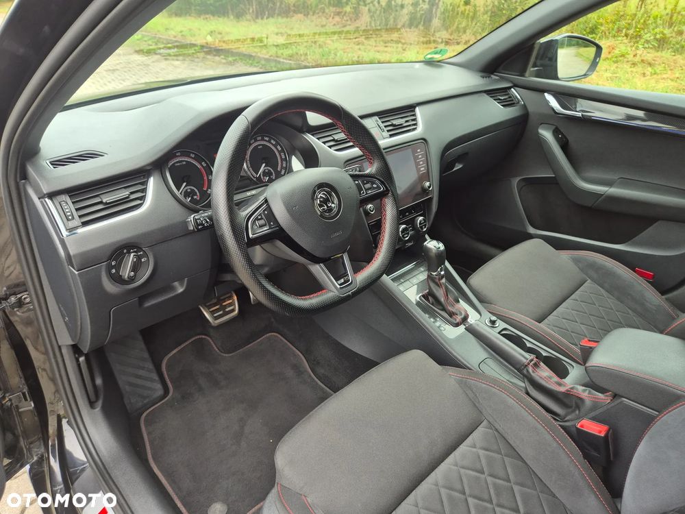 Skoda Octavia 2.0 TSI DSG RS 230 - 26