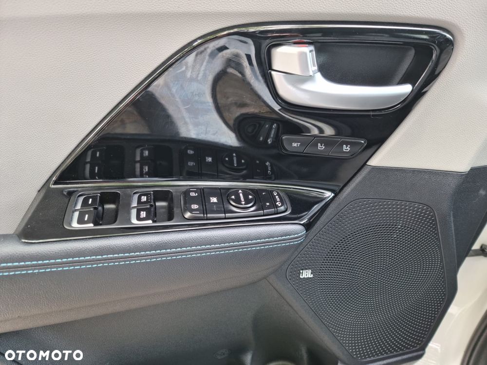 Kia Niro - 8