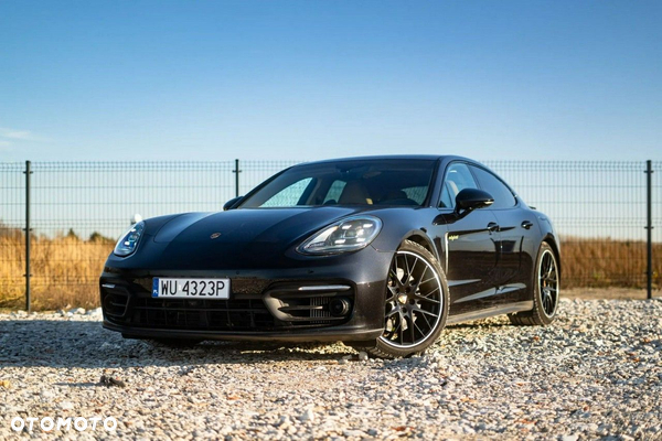 Porsche Panamera 4 E-Hybrid Platinum Edition