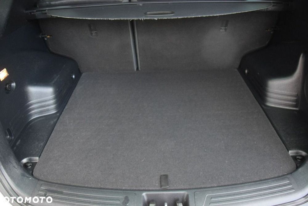 Hyundai ix35 1.7 CRDi Comfort 2WD - 21