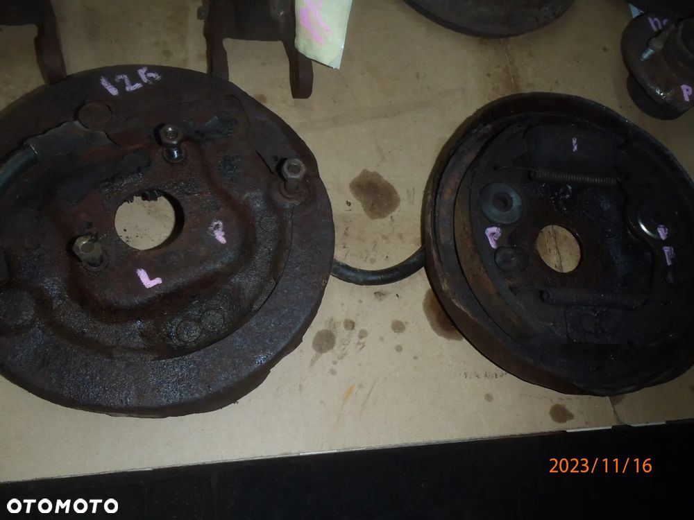 piasta zwrotnica wspornik bęben czop tarcza kotwiczna osłona stary typ z kalamitka fiat 126p maluch - 27