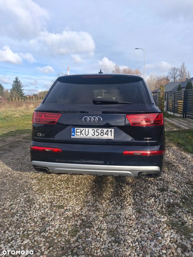 Audi Q7 - 8