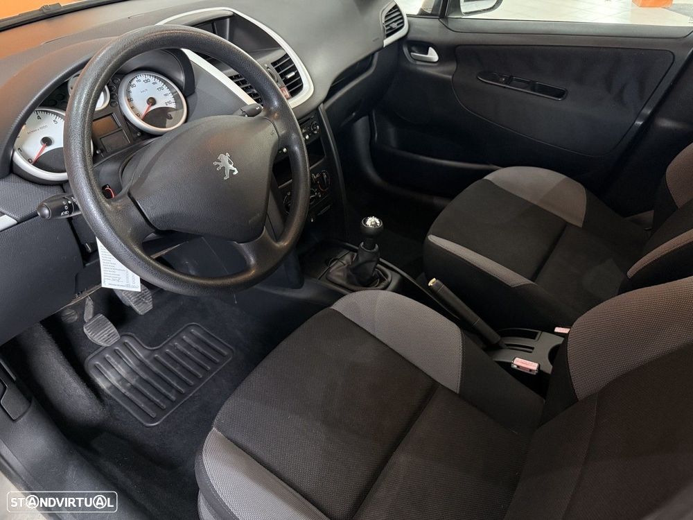 Peugeot 207 1.4 16V Active - 5