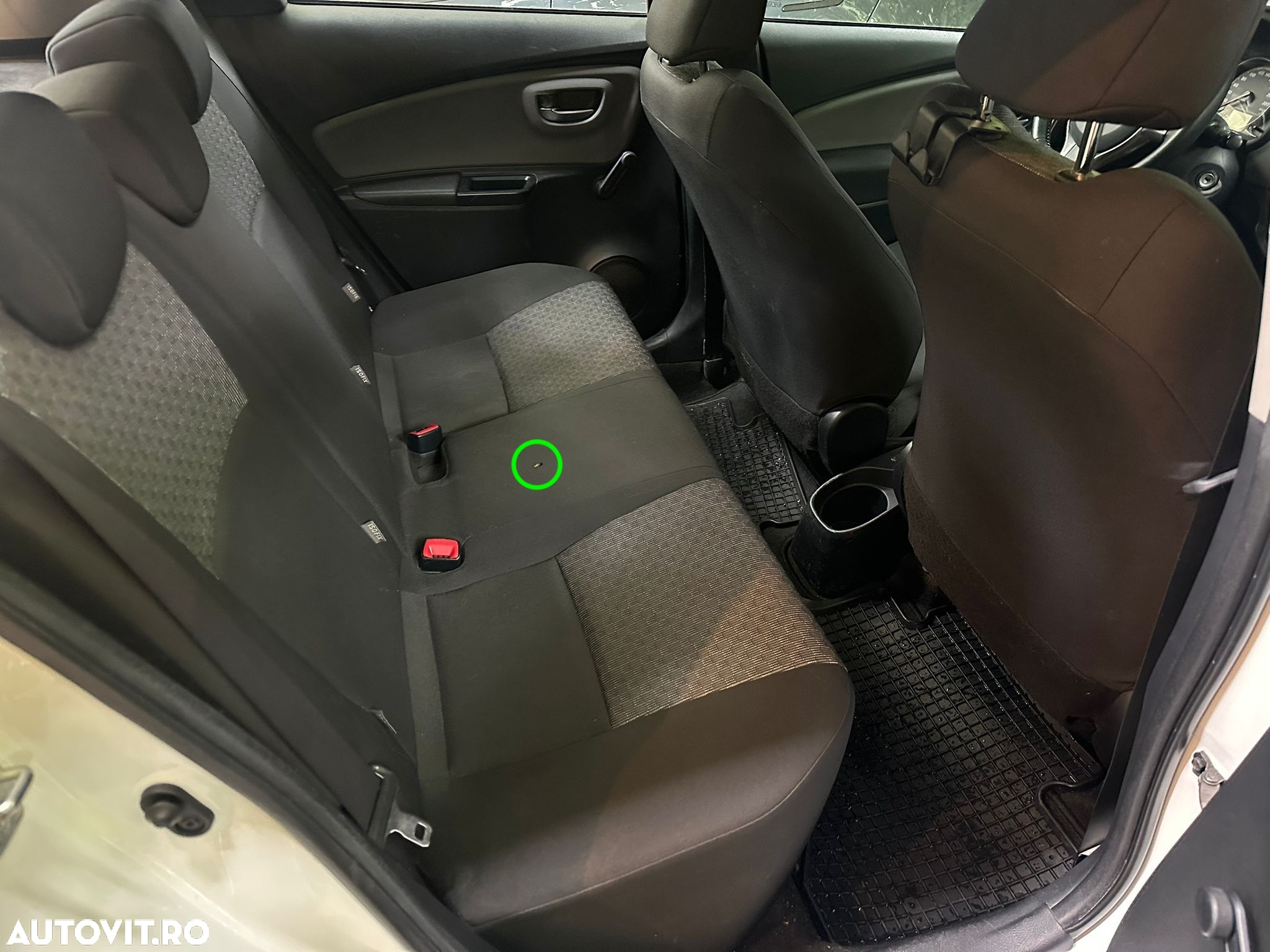 Toyota Yaris 1.3 VVT-i Luna - 4