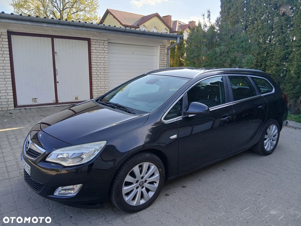 Opel Astra 1.7 CDTI DPF Cosmo - 1