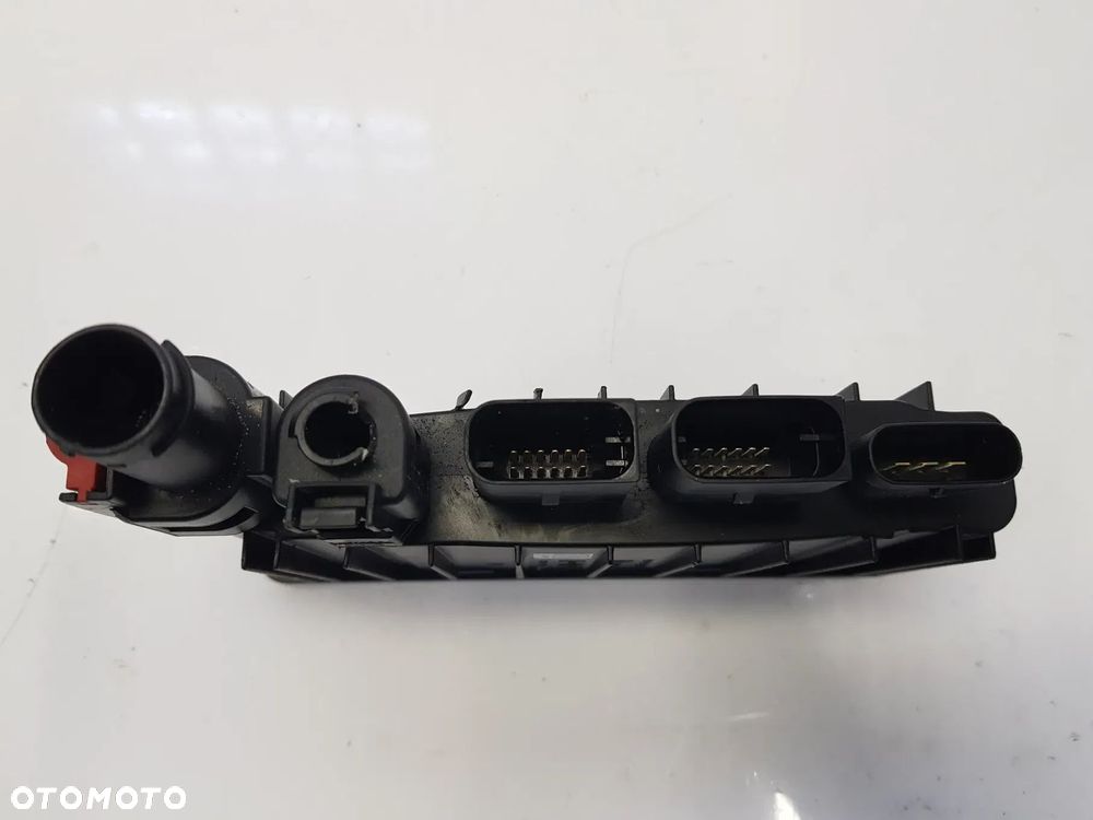 Moduł zasilania sterownik przekaźnik zintegrowanego napięcia wtyczka kostka BMW F39 X2 F40 F45 F46 F48 X1 MINI F54 F55 F - 4