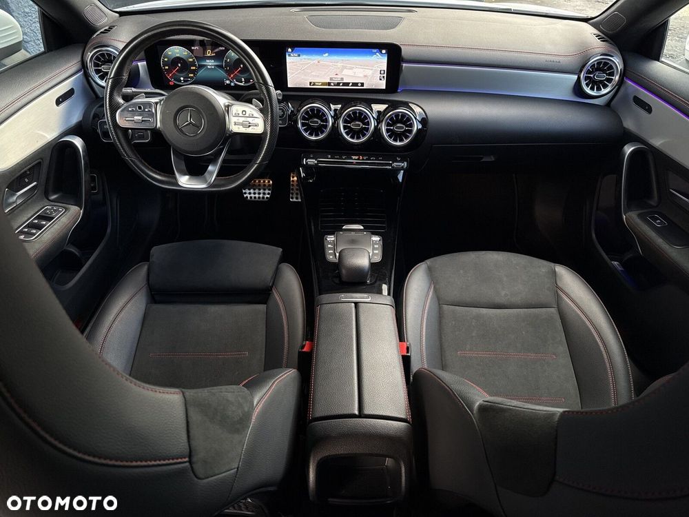 Mercedes-Benz CLA - 17