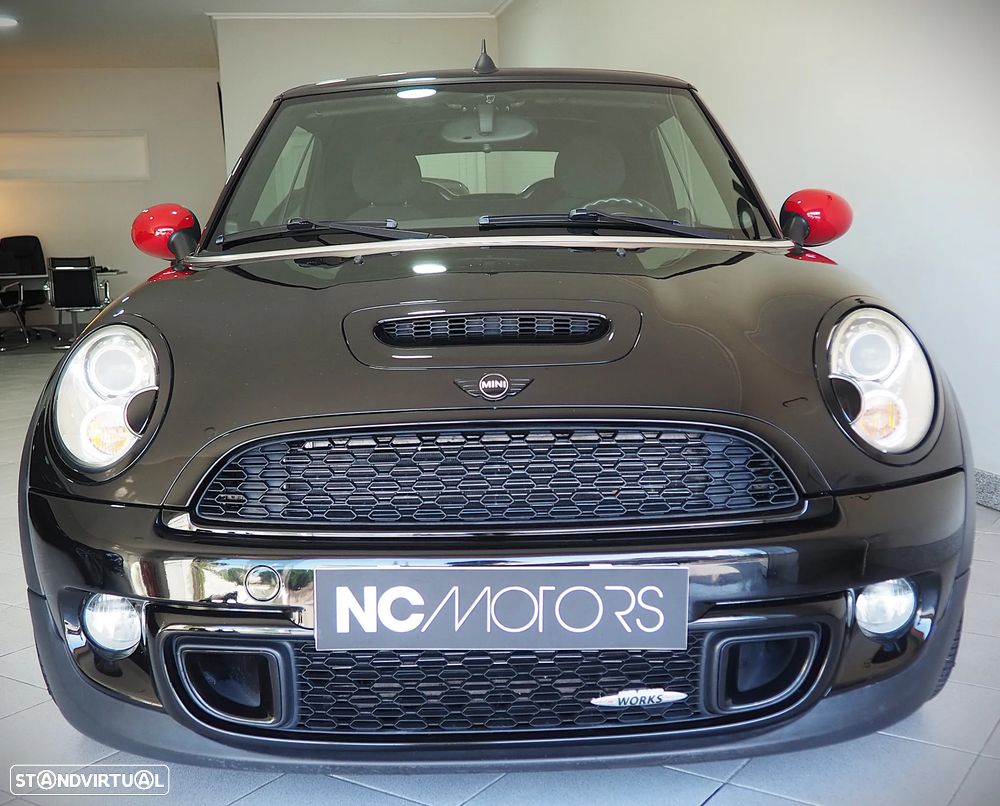 MINI Cabrio John Cooper Works - 6
