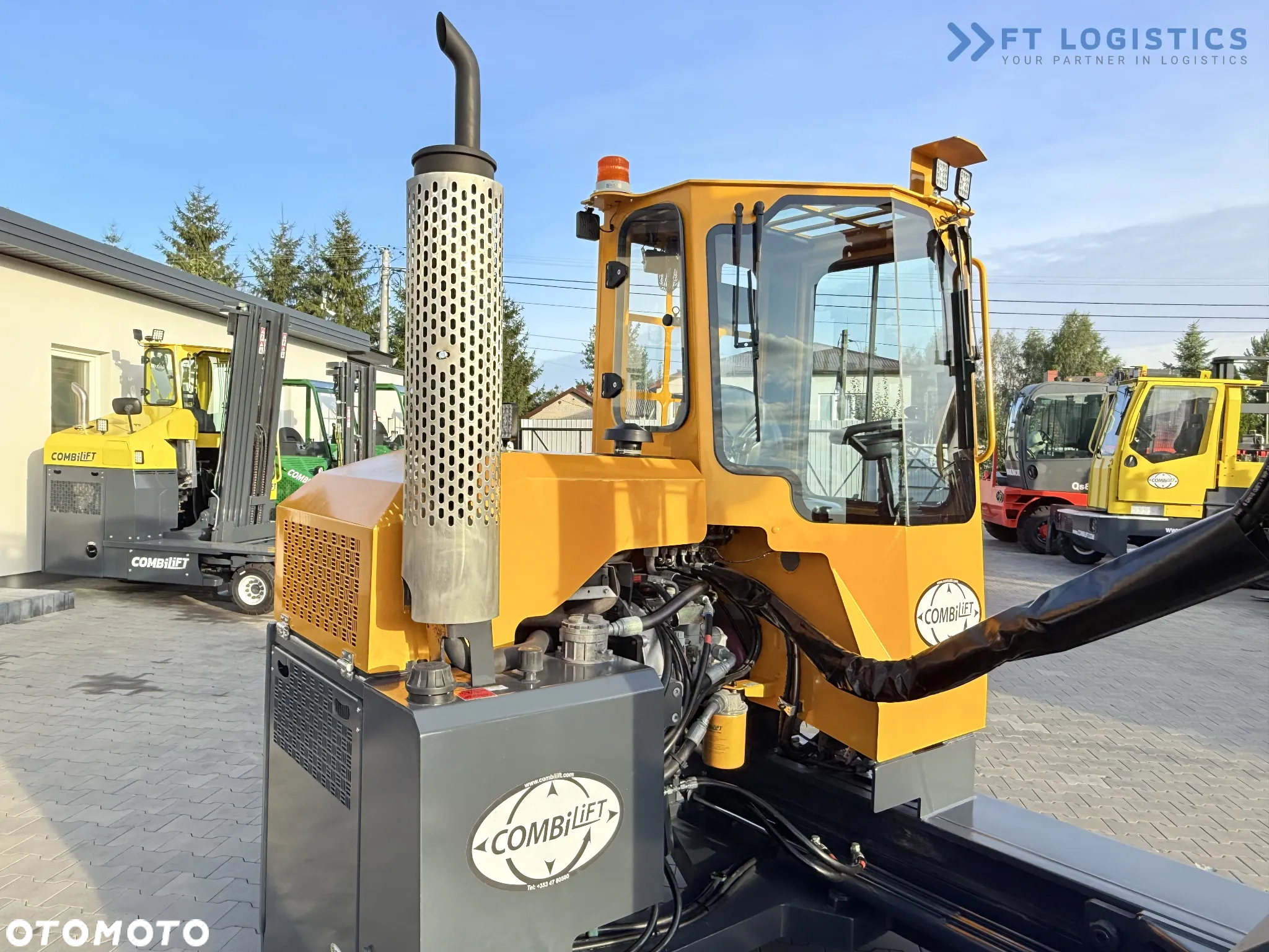 Combilift WÓZEK CZTEROKIERUNKOWY - WIELOKIERUNKOWY C3000 / GAZ/ DUPLEX 4500MM /JEDYNE 3096 MOTOGODZIN /  PRZESUW WIDEŁ / PEŁNA KABINA / STAN IDEALNY / Szeroka oferta wózków czterokierunkowych i bocznych, dopasowanych do różnorodnych potrzeb i zastosowań - 28