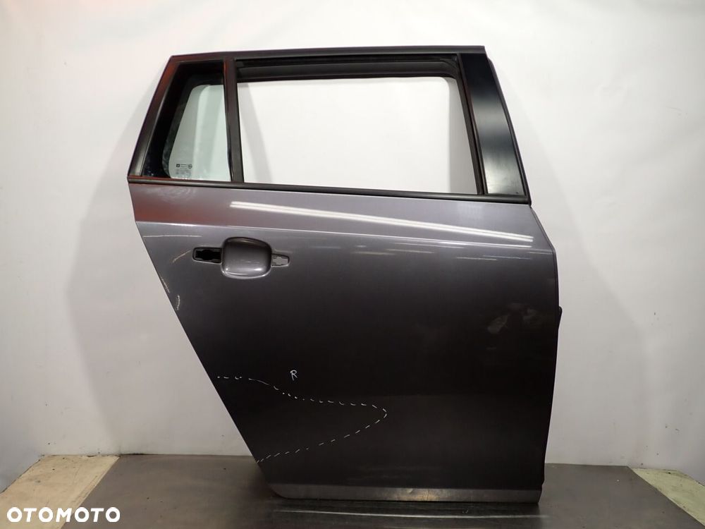 DRZWI PRAWY TYŁ CHEVROLET CRUZE I LIFT KOMBI GQK - 1