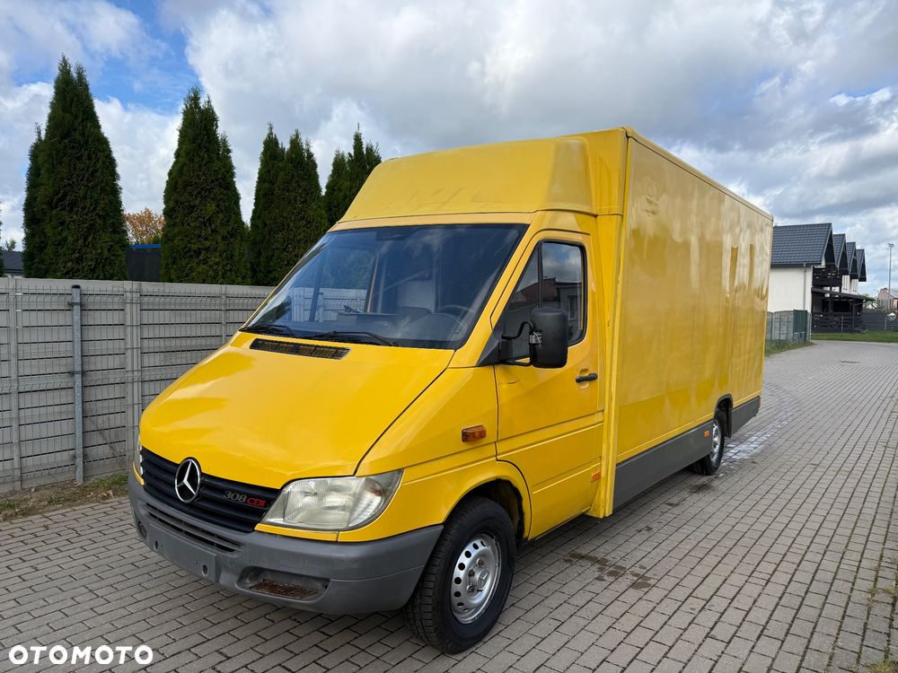 Mercedes-Benz Sprinter