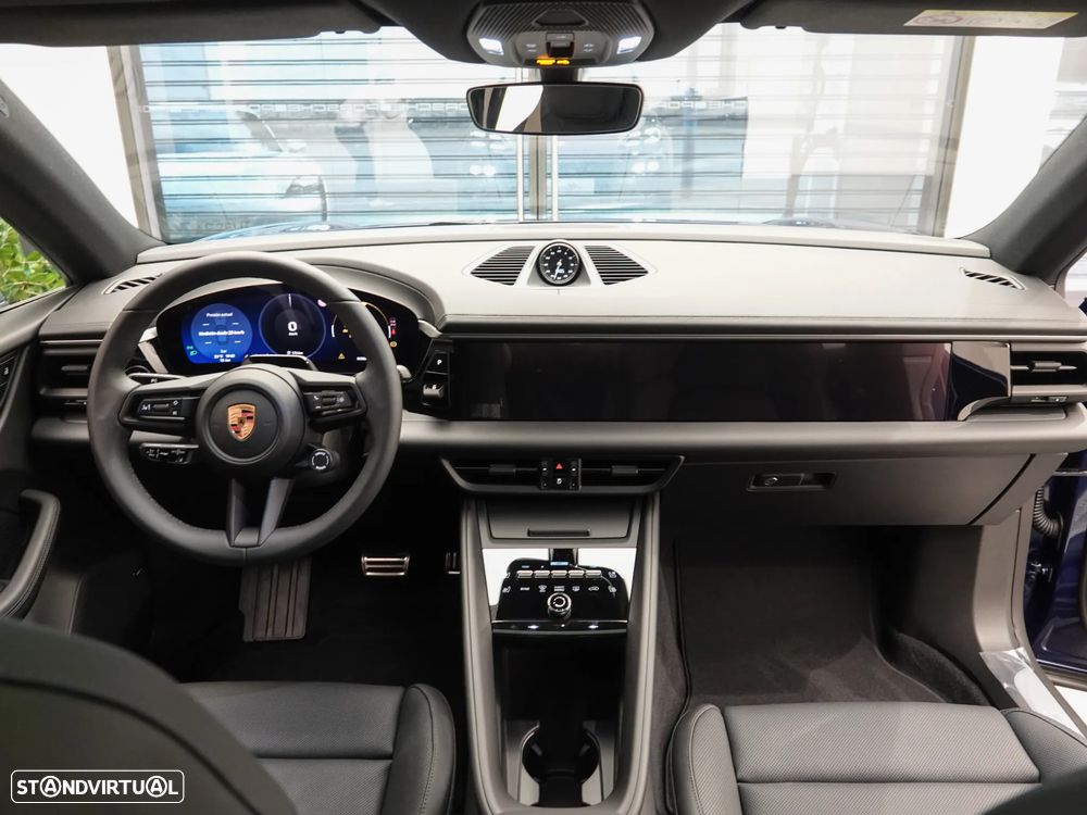 Porsche Macan Electric 4S - 31