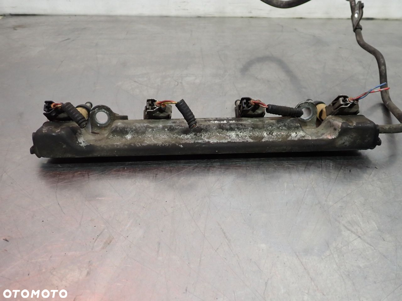 LISTWA WTRYSKOWA TOYOTA COROLLA E15 23250-37010 - 5