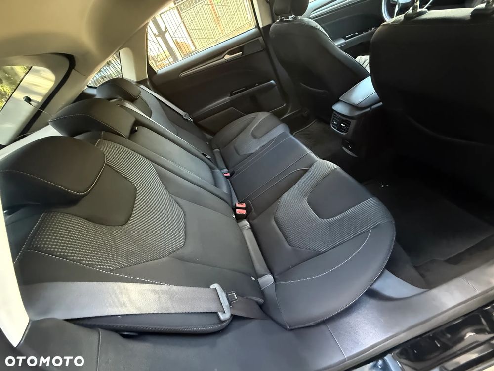 Ford Mondeo 2.0 EcoBlue Titanium - 34
